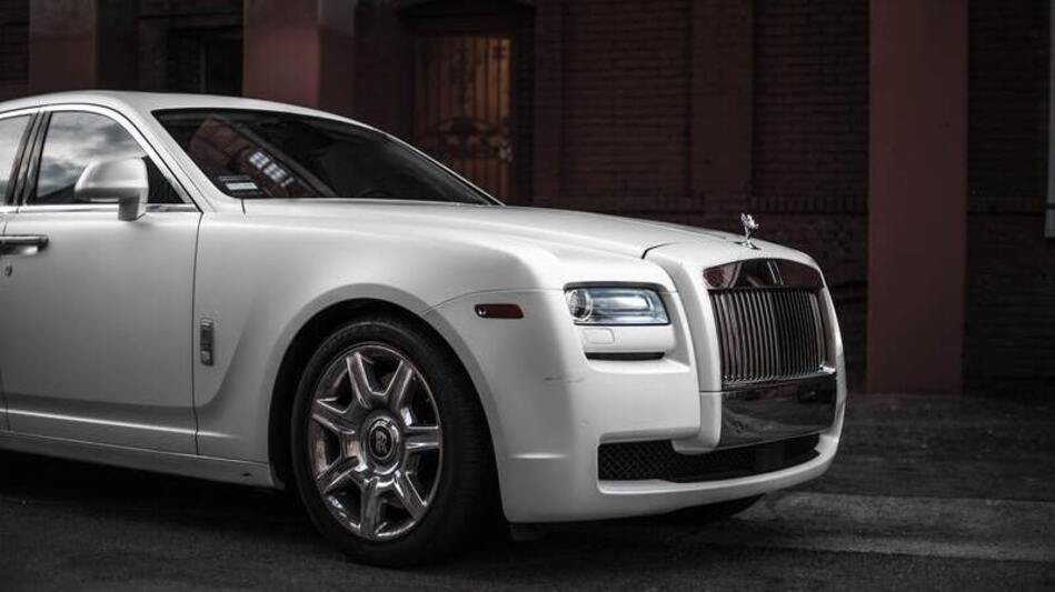 luxury-car-rental